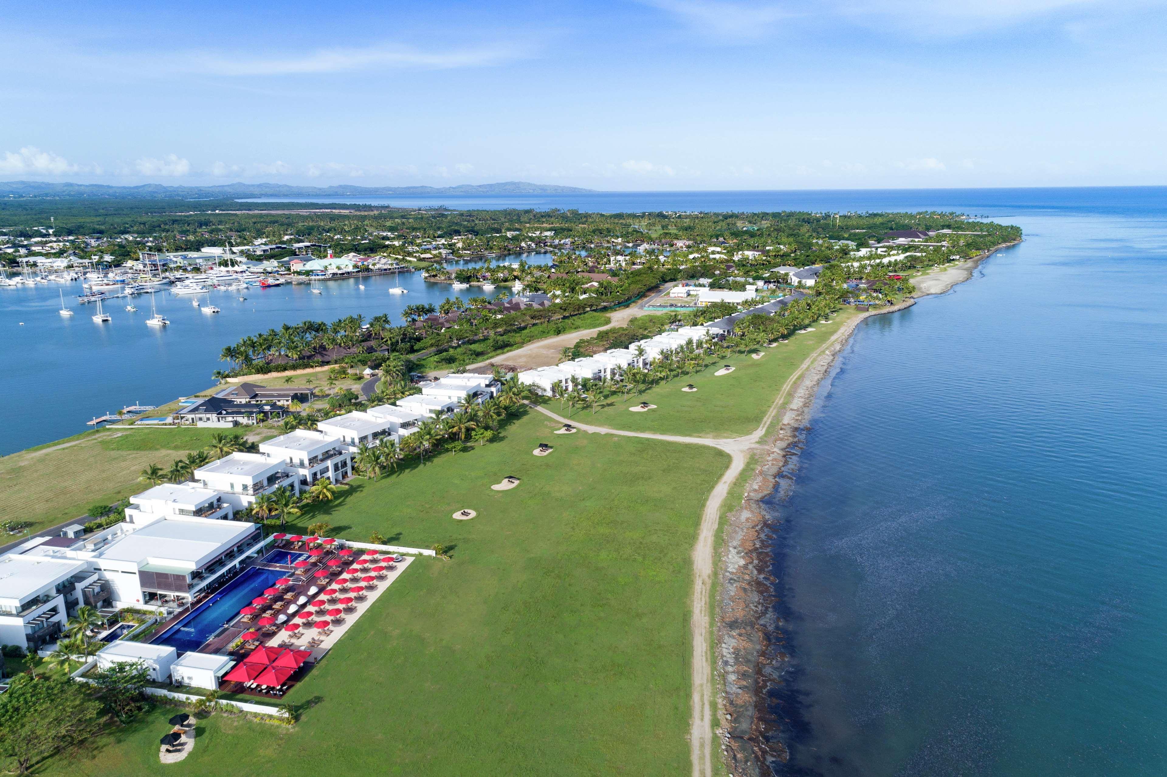 Hilton Fiji Beach Resort And Spa Denarau Island Exterior photo Aerial view of the resort