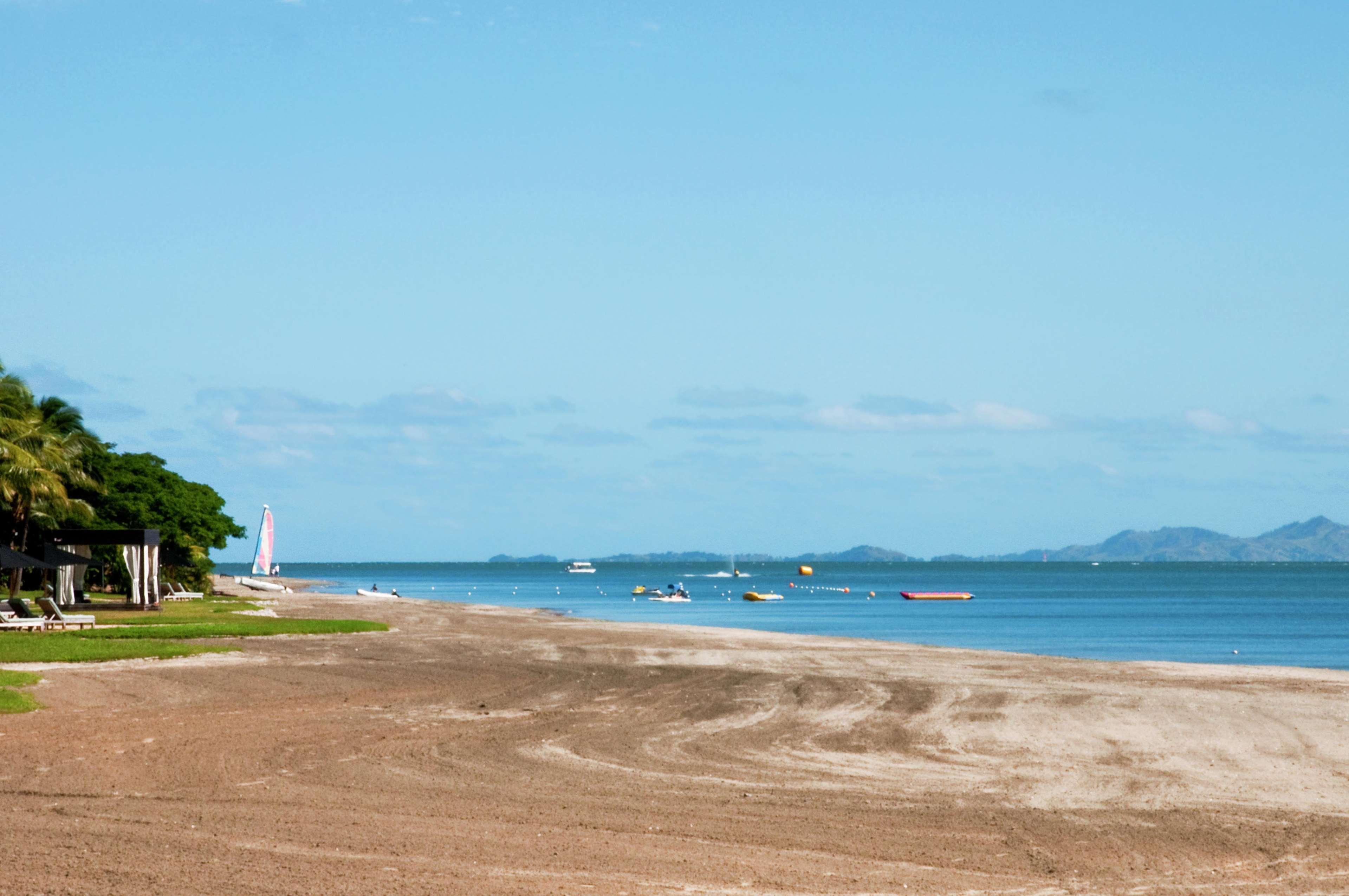 Hilton Fiji Beach Resort And Spa Denarau Island Facilities photo View of the bay from the beach