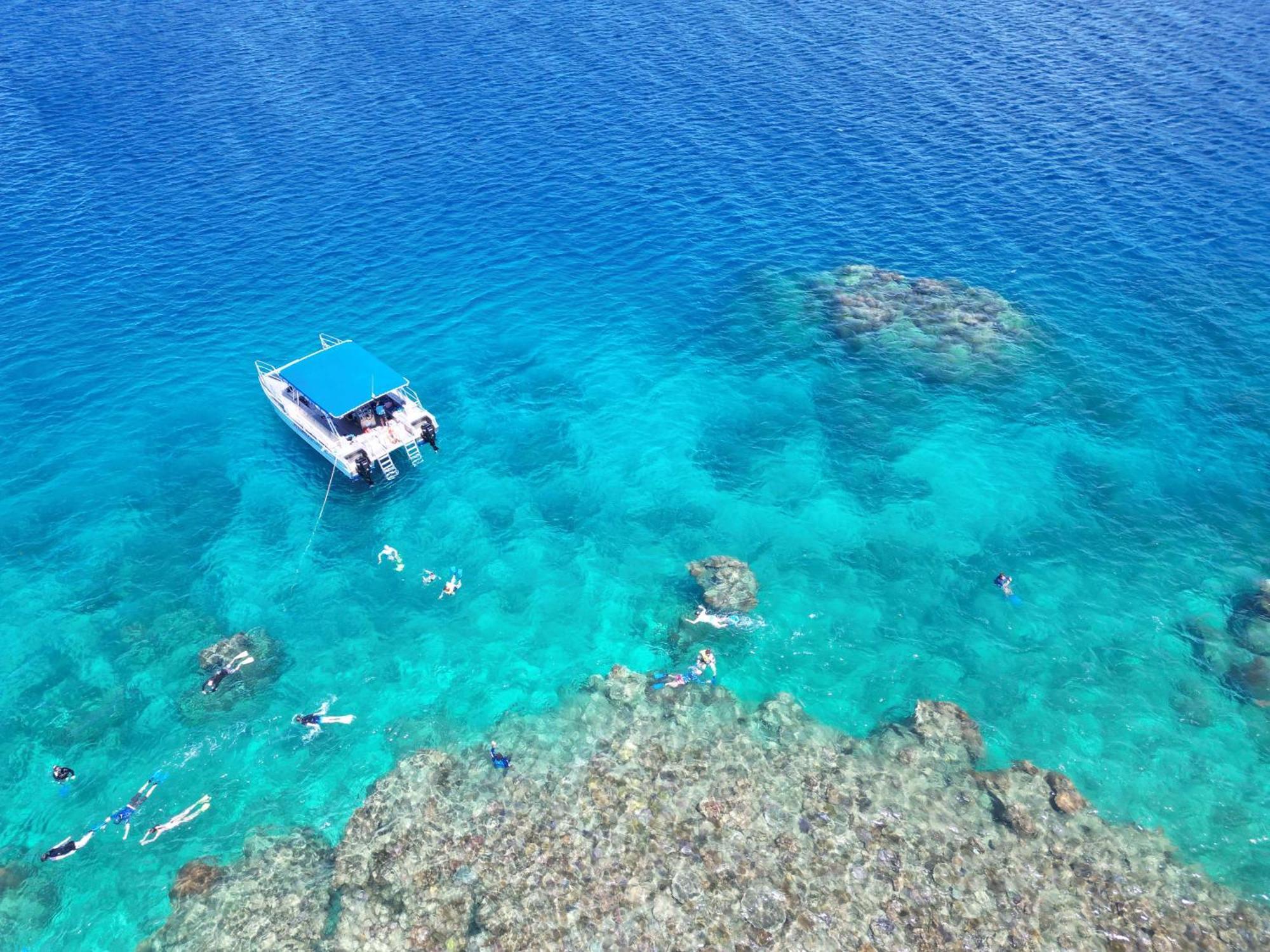 Hilton Fiji Beach Resort And Spa Denarau Island Exterior photo Aerial view of the bay