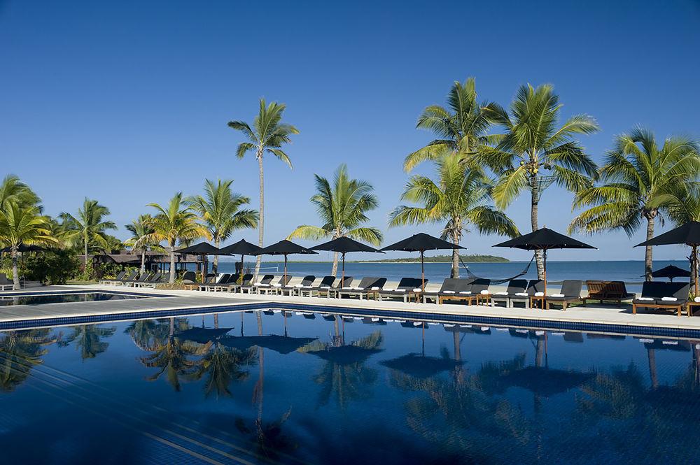 Hilton Fiji Beach Resort And Spa Denarau Island Exterior photo The pool at the InterContinental Fiji Resort